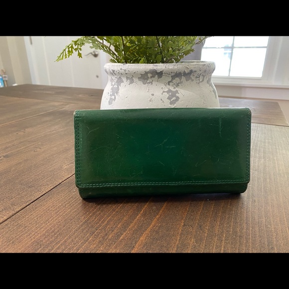 Green leather wallet - Picture 1 of 7